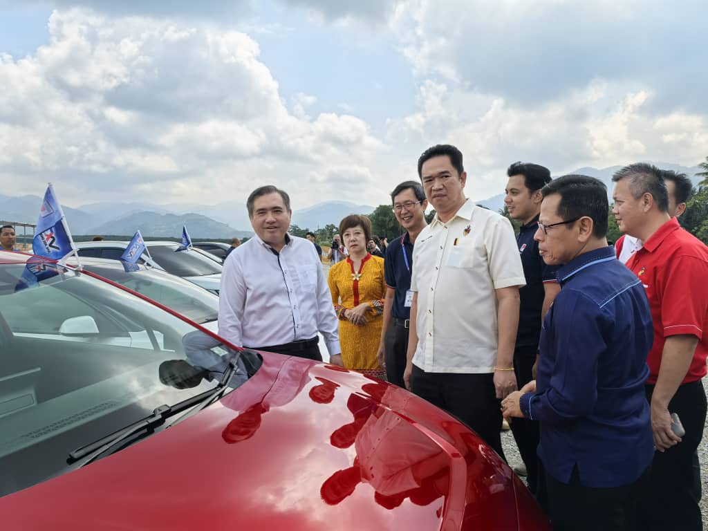 陆兆福:政府协助发展 让B40也能买电动车